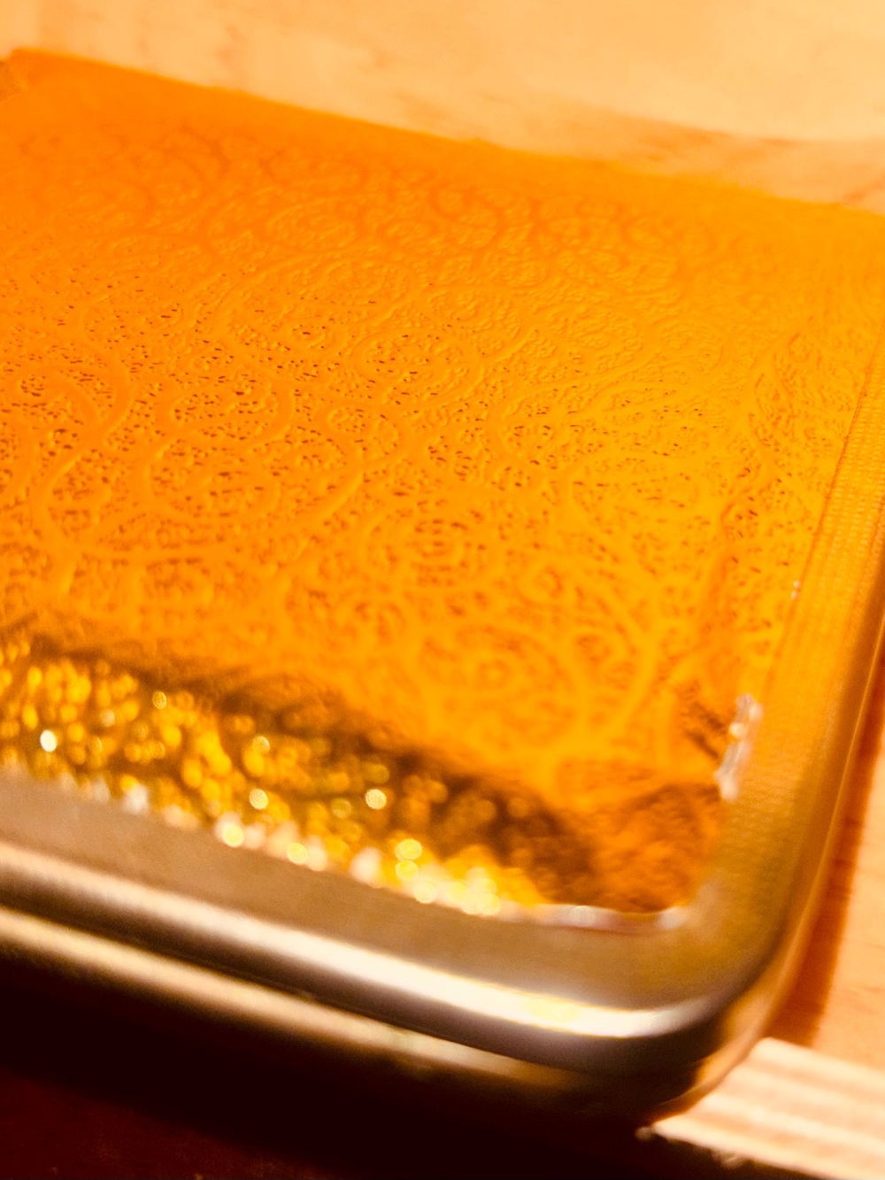 Source Unknown Gold Embossed Compact Case - Picture 8 of 16